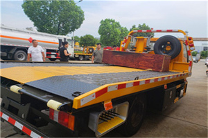 山阳镇附近拖车电话号码服务